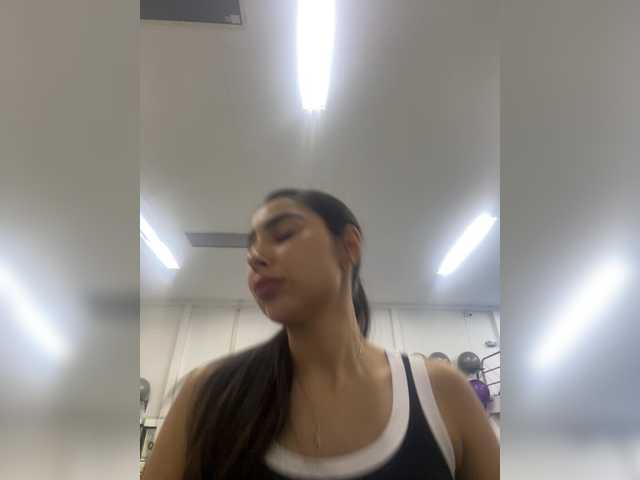 SallyeLeins's BongaCams show and profile