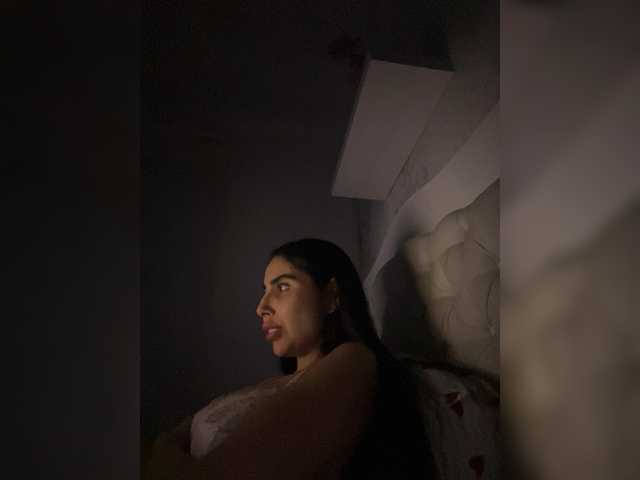 SallyeLeins from BongaCams