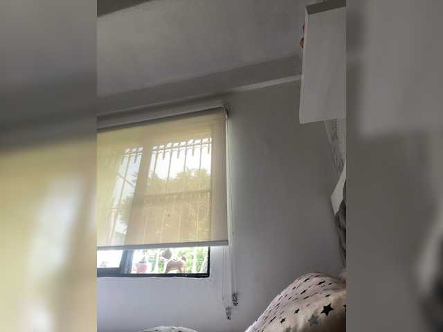 SallyeLeins's BongaCams show and profile