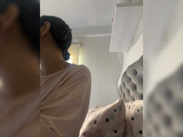 SallyeLeins's BongaCams show and profile