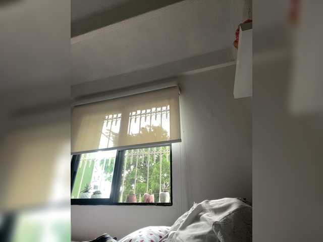 SallyeLeins's BongaCams show and profile