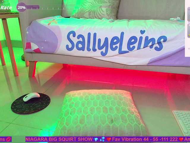 SallyeLeins live cam