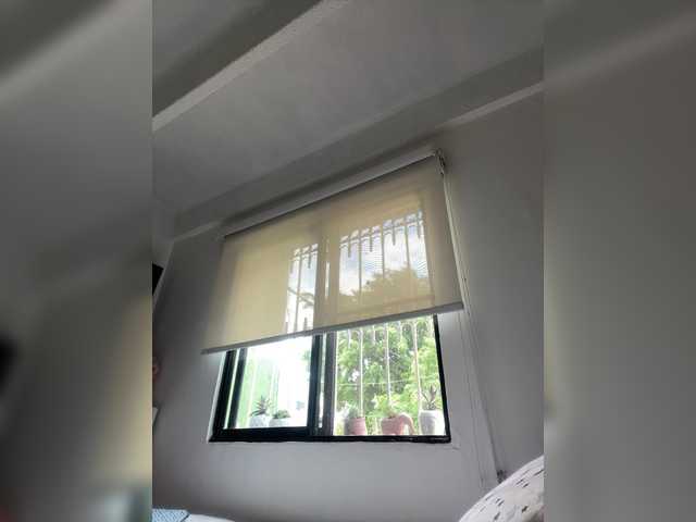 SallyeLeins's BongaCams show and profile