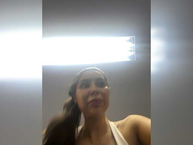 SallyeLeins, une amatrice française avec qui discuter et avoir du sexe