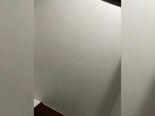Masturbate to cute camwhore SallyeLeins SallyeLeins from BongaCams