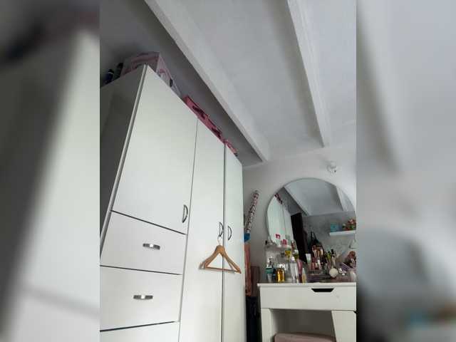 SallyeLeins from BongaCams