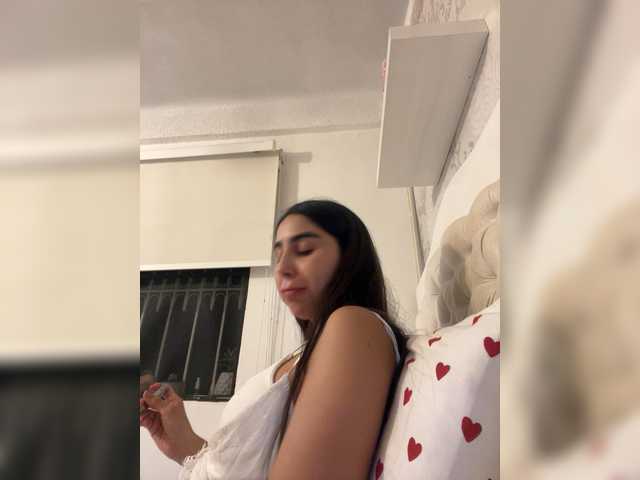 SallyeLeins's BongaCams show and profile