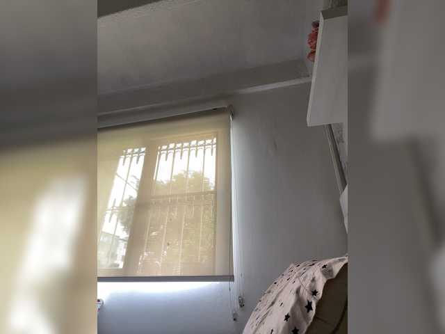 SallyeLeins's BongaCams show and profile