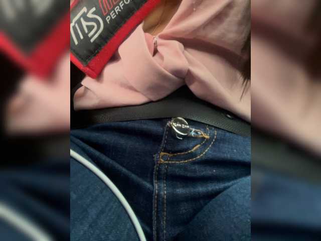 SallyeLeins's BongaCams show and profile