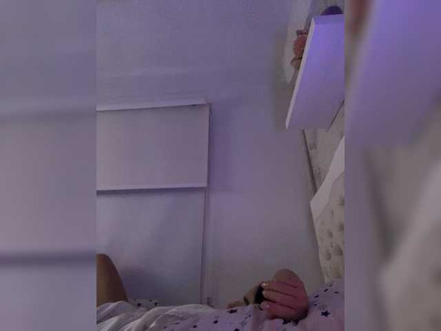 SallyeLeins's BongaCams show and profile