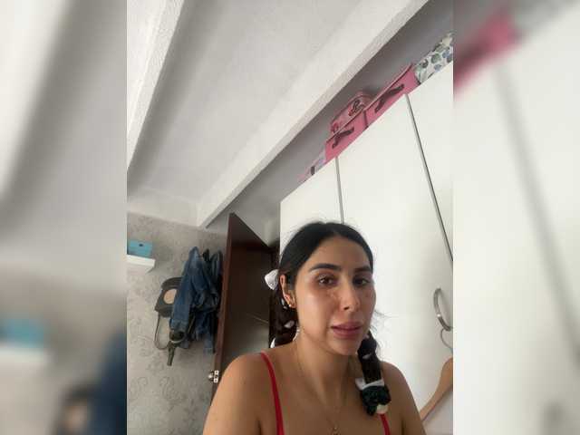 SallyeLeins's BongaCams show and profile