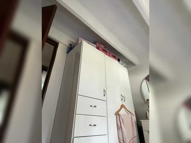 SallyeLeins's BongaCams show and profile