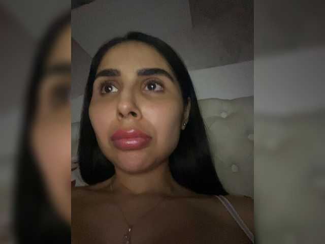 SallyeLeins's BongaCams show and profile