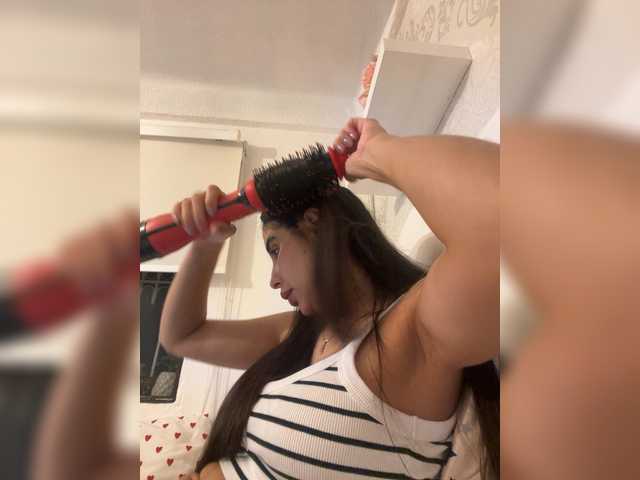 SallyeLeins's BongaCams show and profile