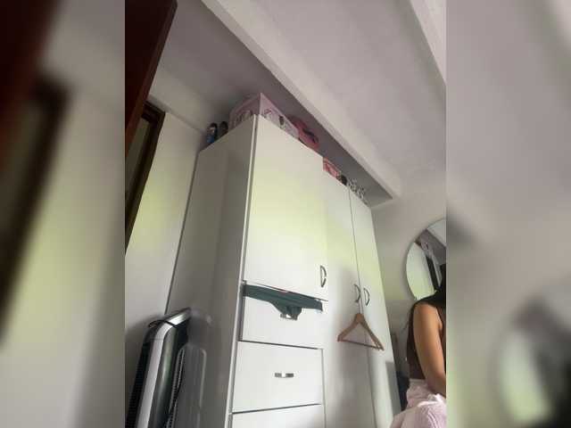 SallyeLeins's BongaCams show and profile