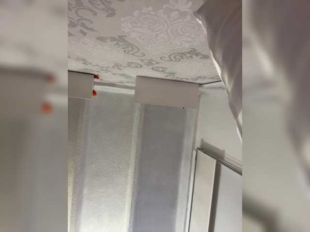 SallyeLeins's BongaCams show and profile