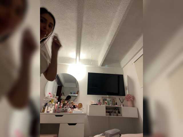 SallyeLeins's BongaCams show and profile