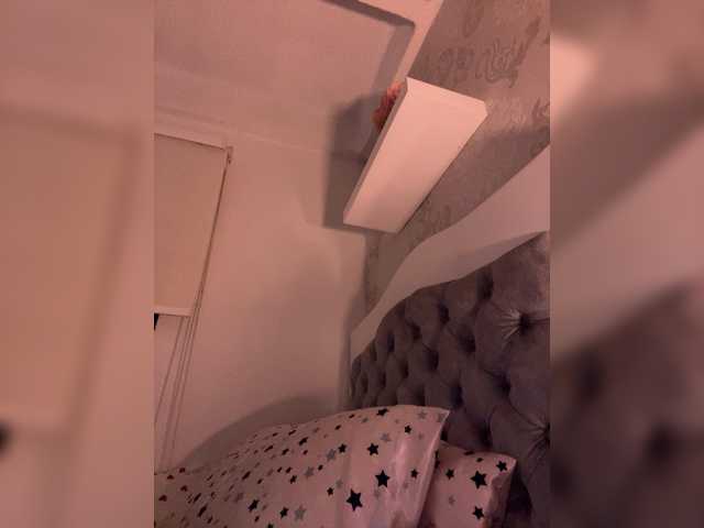 SallyeLeins's BongaCams show and profile