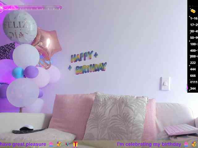 SallyeLeins webcam