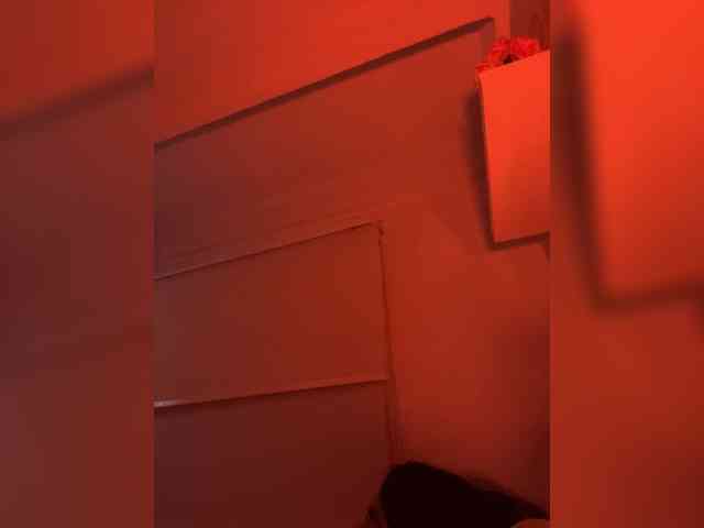 SallyeLeins webcam