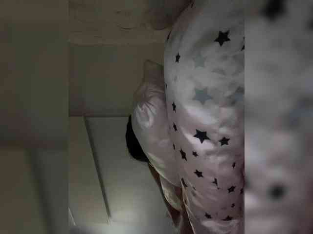 SallyeLeins webcam