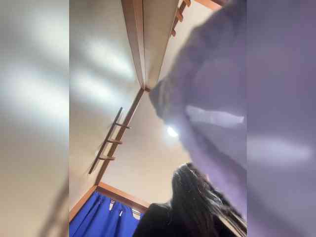 SallyeLeins webcam