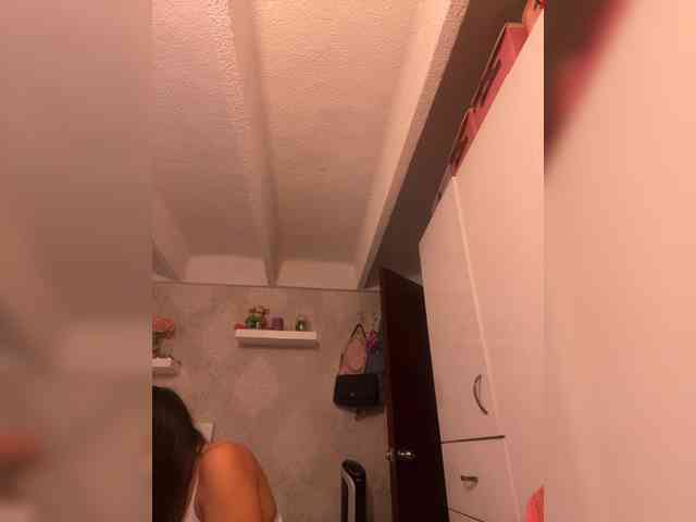 SallyeLeins webcam