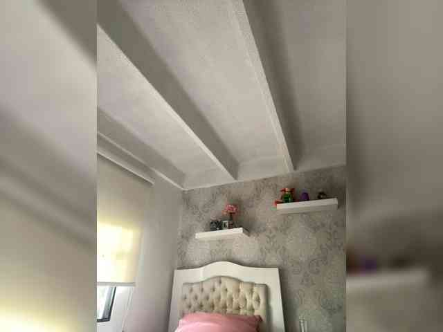 SallyeLeins webcam