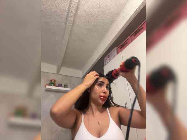 SallyeLeins Live Webcam on BongaCams