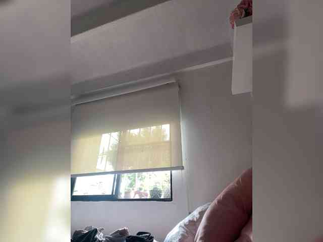 SallyeLeins webcam