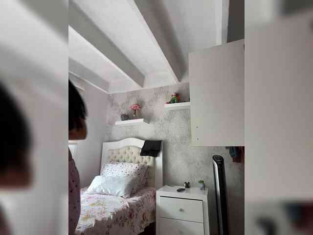 SallyeLeins webcam