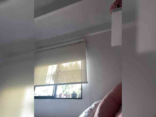 SallyeLeins webcam