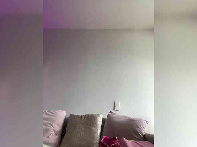 SallyeLeins webcam