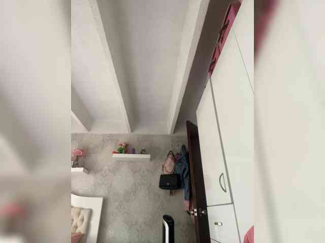 SallyeLeins webcam