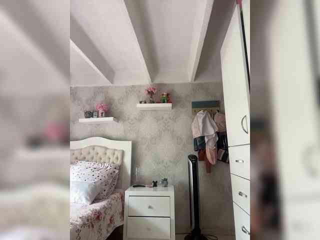 SallyeLeins webcam
