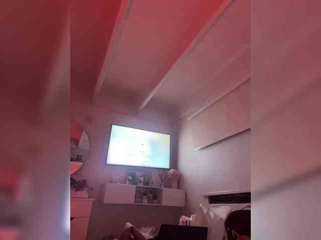 SallyeLeins webcam