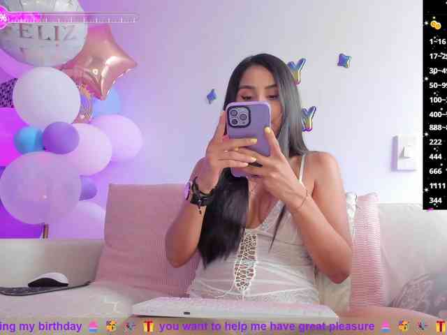 SallyeLeins webcam
