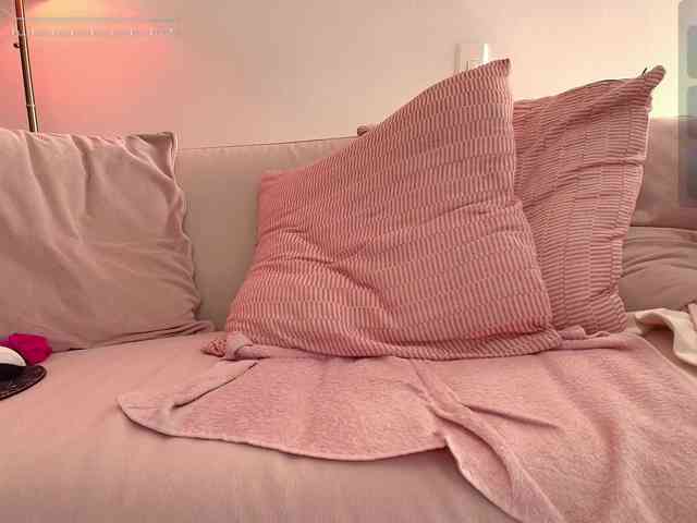 SallyeLeins webcam