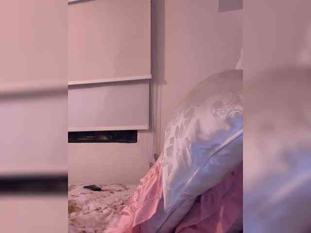SallyeLeins webcam