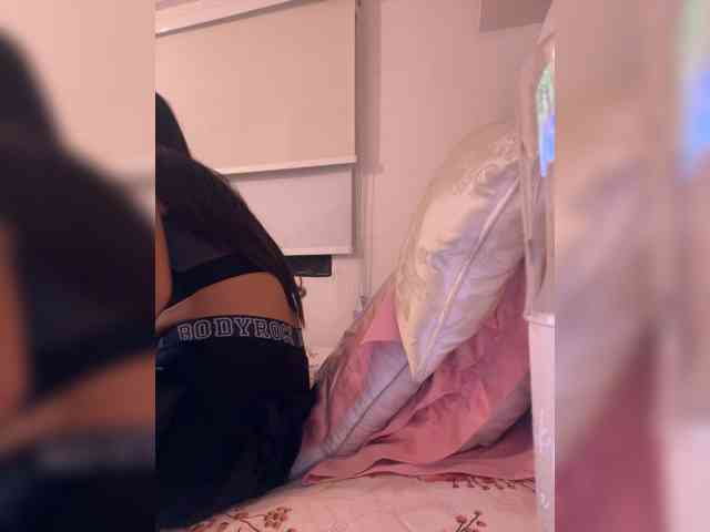 SallyeLeins webcam