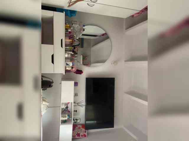 SallyeLeins webcam