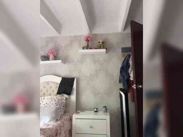 private chatroom SallyeLeins