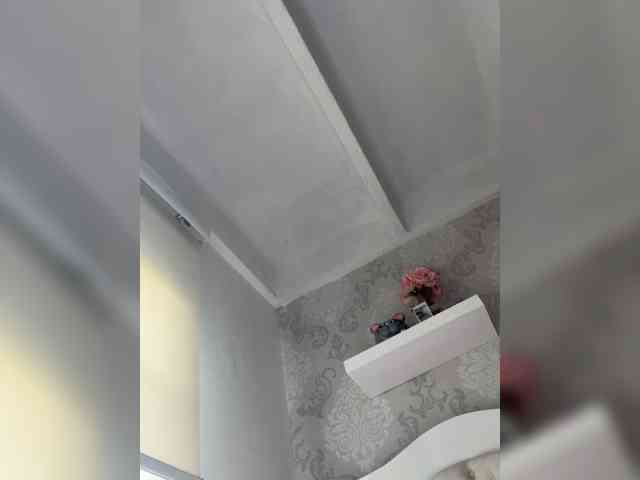 SallyeLeins webcam