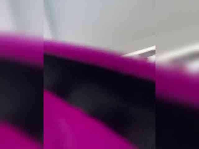 SallyeLeins webcam