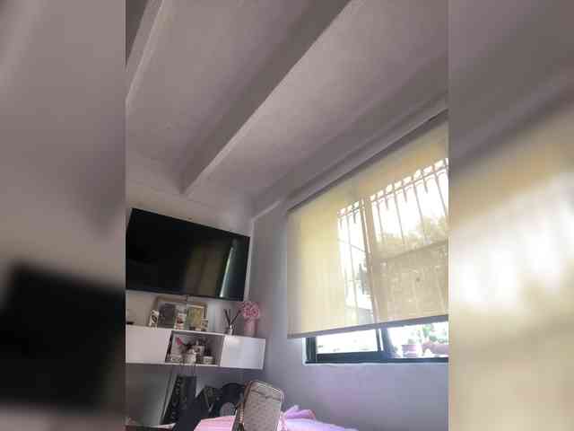 SallyeLeins webcam