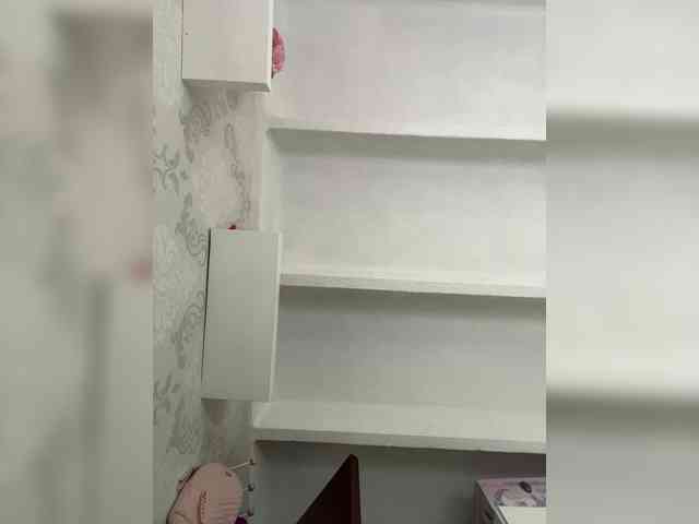 SallyeLeins's webcam live show