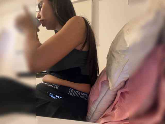 SallyeLeins webcam