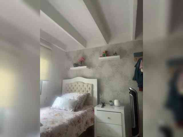 SallyeLeins webcam