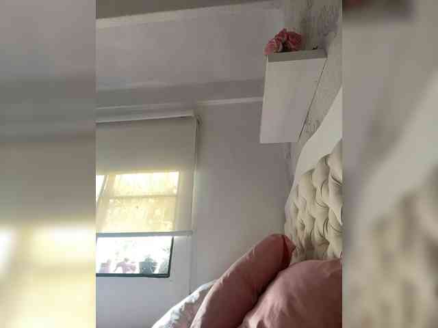 SallyeLeins webcam