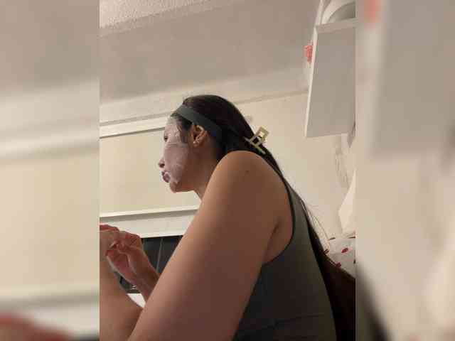 sallyeleins bongacams